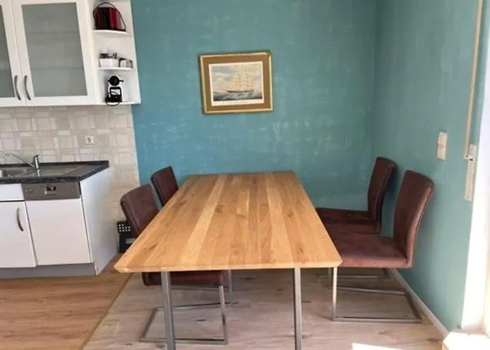 Mit Seeblick شقة *